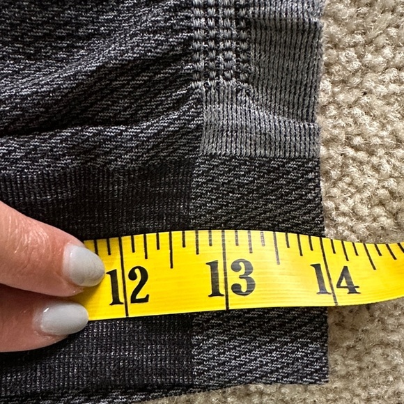 Athleta Buffalo Check Remarkawool Turtleneck Black Heather Gray Small Ski Snow - Picture 6 of 7